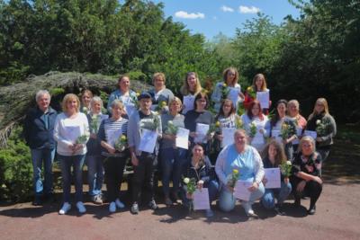 Fachseminar für Altenpflege gratuliert 22 Pflegekräften zur erfolgreichen Teilnahme
