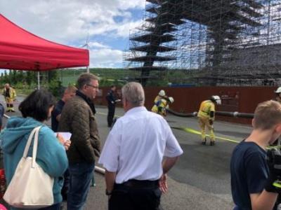 Landrat Ingo Brohl beim Leistungsnachweis der Feuerwehren in Dinslaken